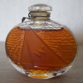 R. Lalique En Croisiere Perfume Bottle