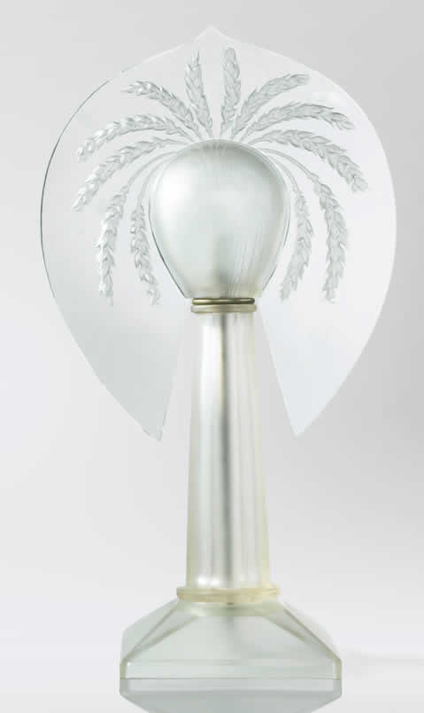 R. Lalique Epis Lamp