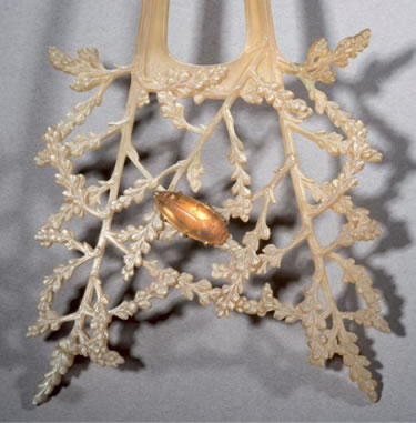R. Lalique Feuillage Et Scarabee Comb