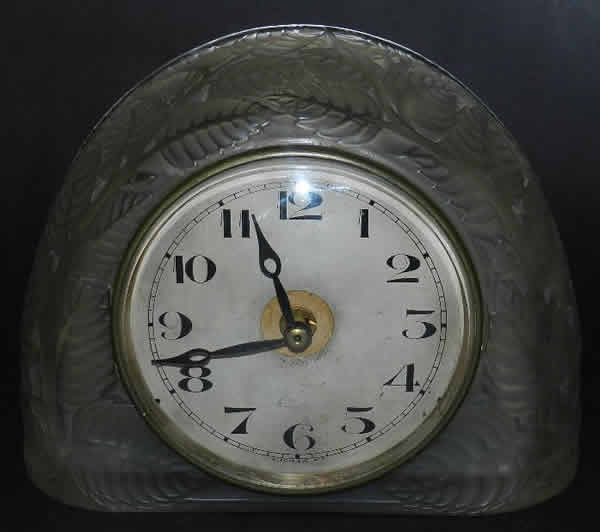 R. Lalique Feuilles Desk Clock