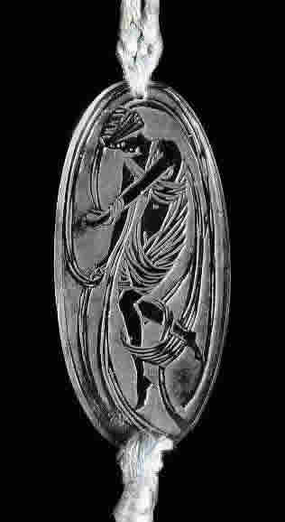 R. Lalique Figurine Drapee Pendentif