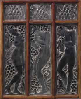 R. Lalique Figurine Et Raisins De Profil Panel