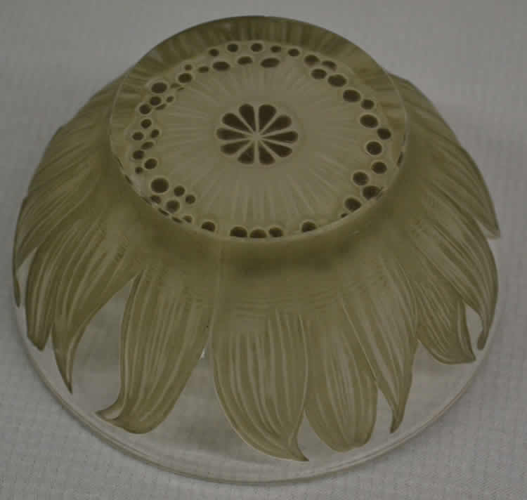 R. Lalique Fleur Bowl