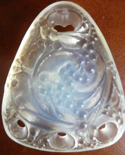 R. Lalique Graines Pendant