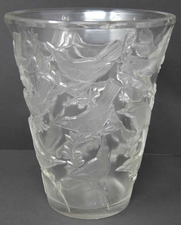 R. Lalique Grives Vase