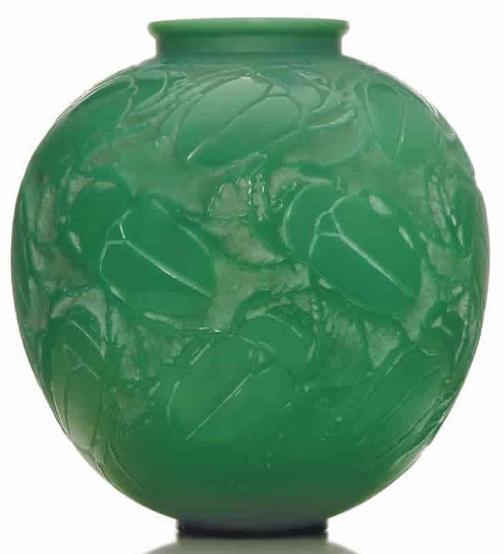 R. Lalique Gros Scarabees Vase