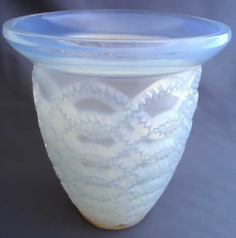 Rene Lalique Guirlandes Vase