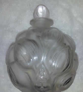 R. Lalique Pensees D'Elle Perfume Bottle