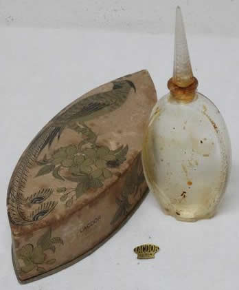 R. Lalique Lacdor Scent Bottle