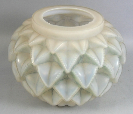 R. Lalique Languedoc Vase
