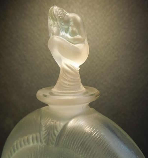 R. Lalique Le Succes Perfume Bottle