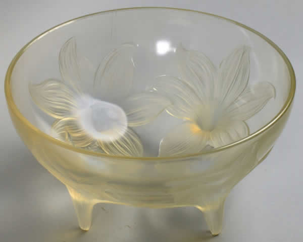 Lalique Lys Coupe 14093 RLalique Lalique Lys Coupe 14093 RLalique