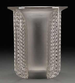 R. Lalique Marignane Vase