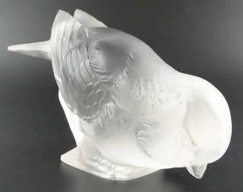 Rene Lalique  Moineau Timide Paperweight 
