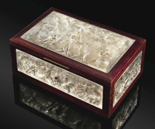 Rene Lalique Monnaie Du Pape Box