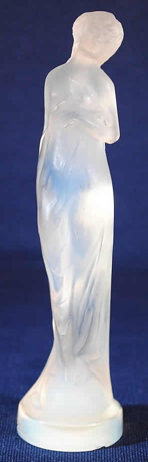 R. Lalique Moyenne Voilee Statuette