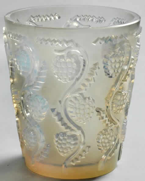 Lalique Muscat Vase 11181 RLalique Lalique Muscat Vase 11181 RLalique