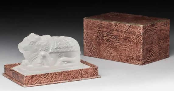R. Lalique Nandi Paperweight