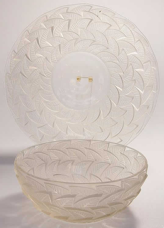 R. Lalique Ormeaux Tableware