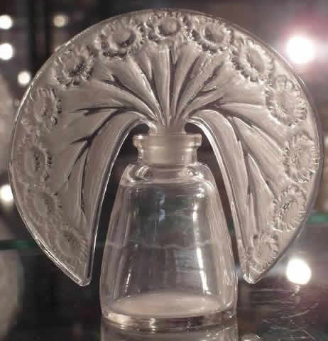 Rene Lalique Perfume Bottle Paquerettes
