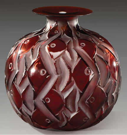 R. Lalique Penthievre Vase