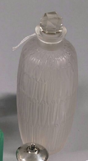 Rene Lalique Perfume Bottle Petites Feuilles