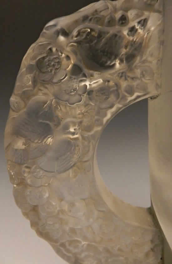 R. Lalique Petrarque Vase