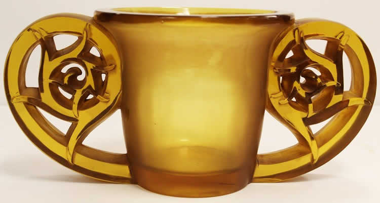 R. Lalique Pierrefonds Vase
