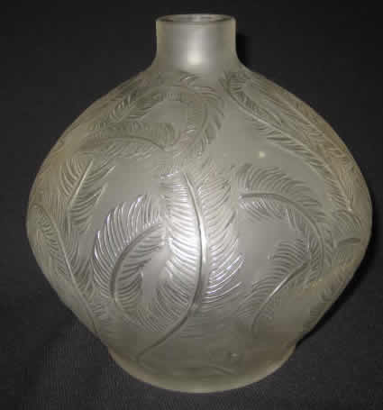 R. Lalique Plumes Vase