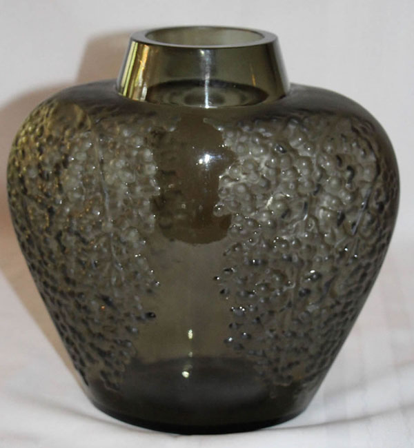 R. Lalique Poivre Vase