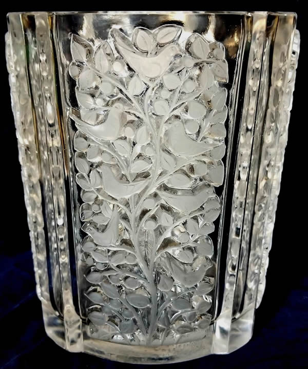R. Lalique Quatre Panneaux Vase