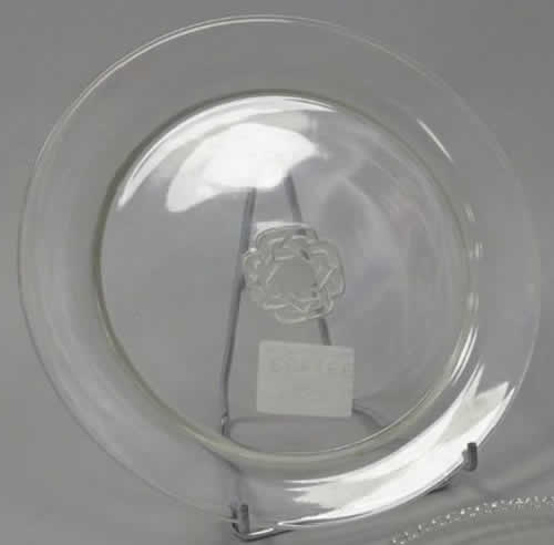R. Lalique Ribeauville Plate