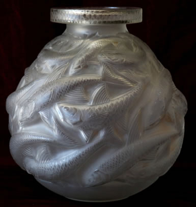 Rene Lalique Vase Salmonides