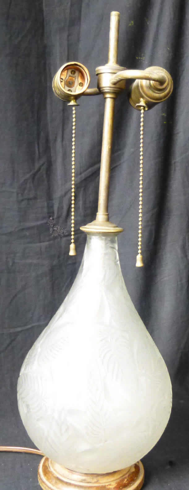 R. Lalique Sauge Vase Lamp