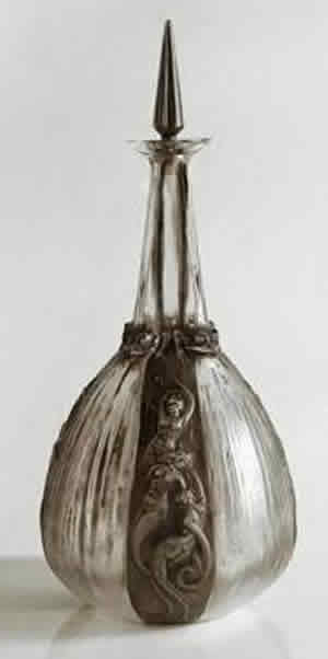 R. Lalique Sirenes Et Grenouilles Carafe