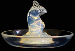 R. Lalique Souris Mouse Ashtray