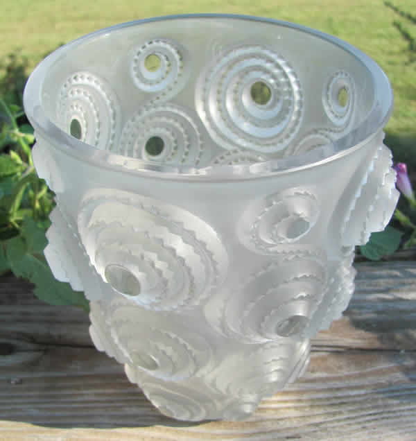 R. Lalique Spirales Vase