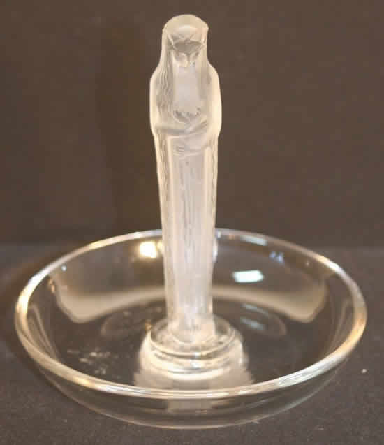 R. Lalique Statuette De La Fontaine Cendrier