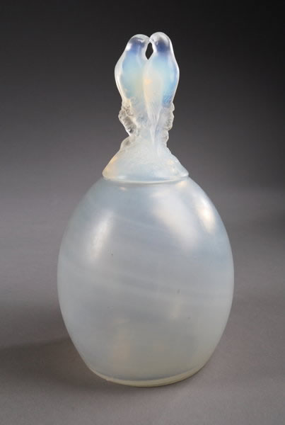 Rene Lalique Tourterelles Vase