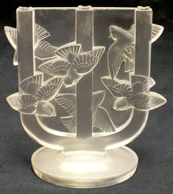 R. Lalique Trois Branches Roitelets Candleholder