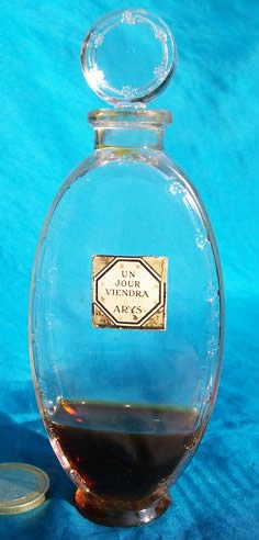 Rene Lalique Un Jour Viendra Perfume Bottle