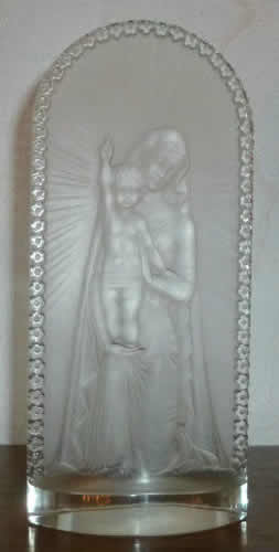 Rene Lalique Vierge A L'Enfant Agenouillee Statue