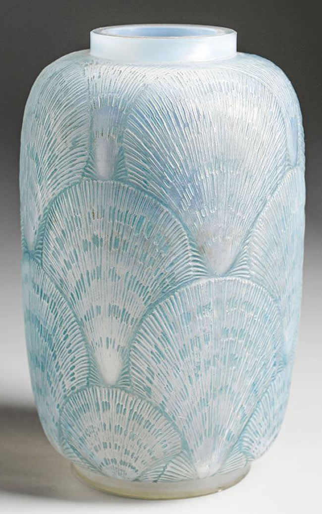 Rene Lalique Vase Coquilles