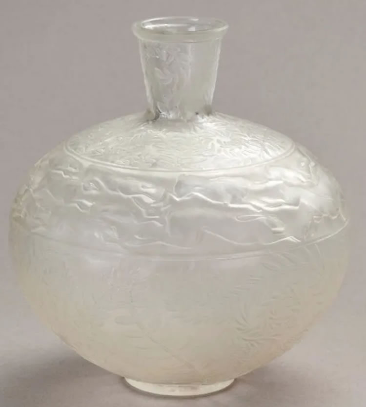 Rene Lalique Vase Lievres