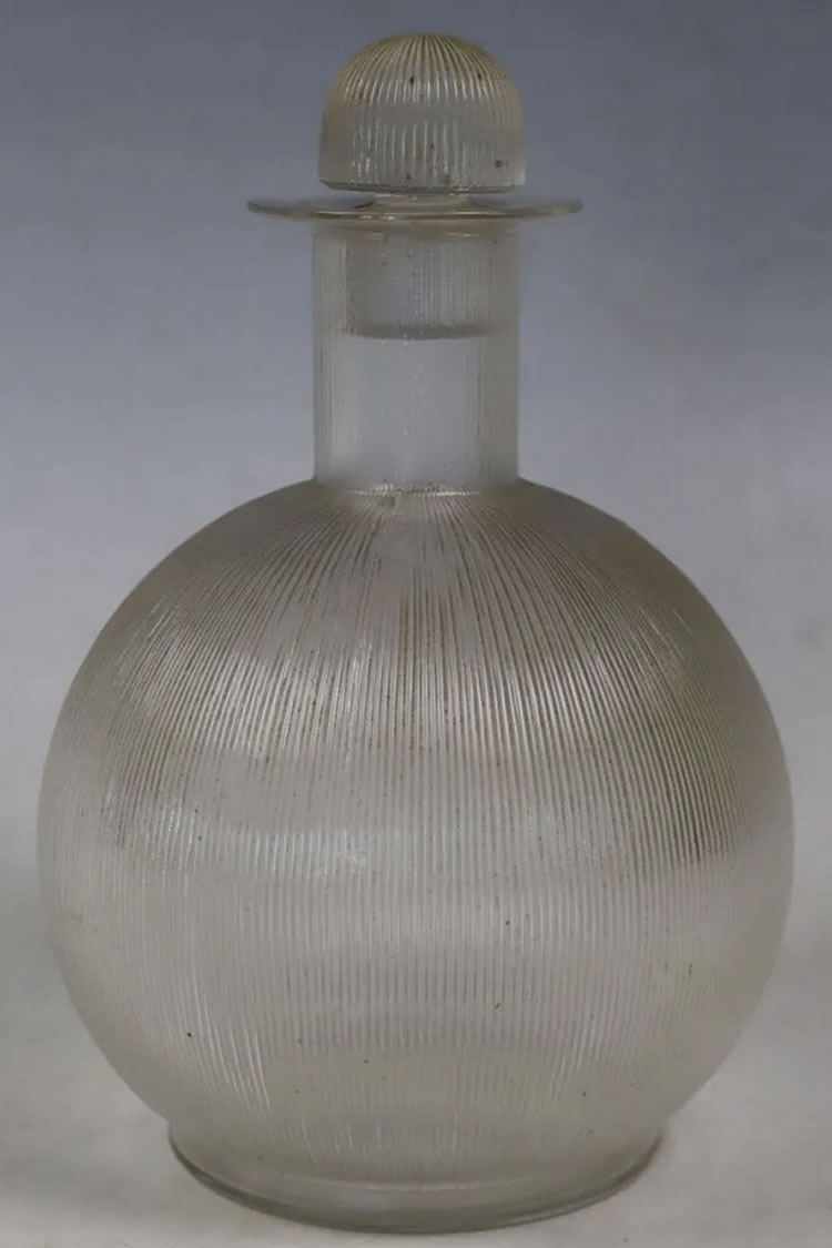 Rene Lalique Carafe Wingen