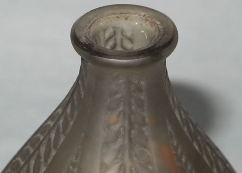 R. Lalique Acacia Vase 3 of 3