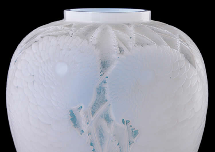 R. Lalique Alicante Vase 2 of 2