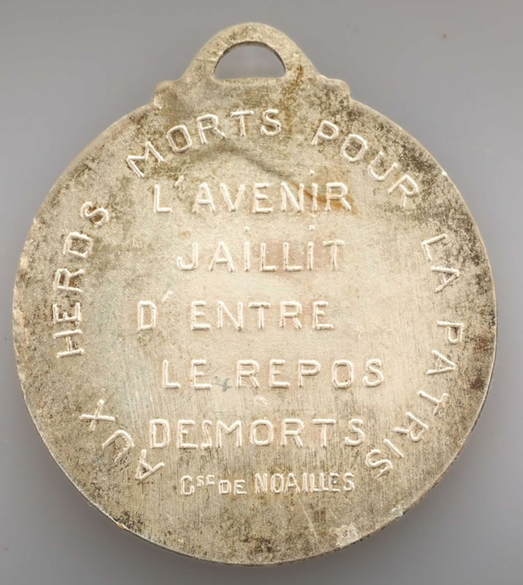 R. Lalique Aux Heros Morts Pour La Patris Medallion 2 of 2