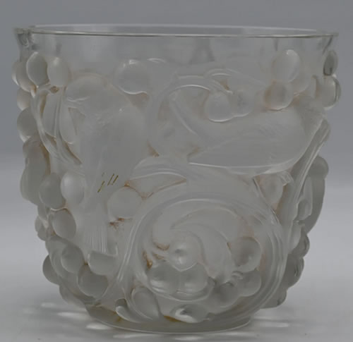 Rene Lalique Vase Avallon