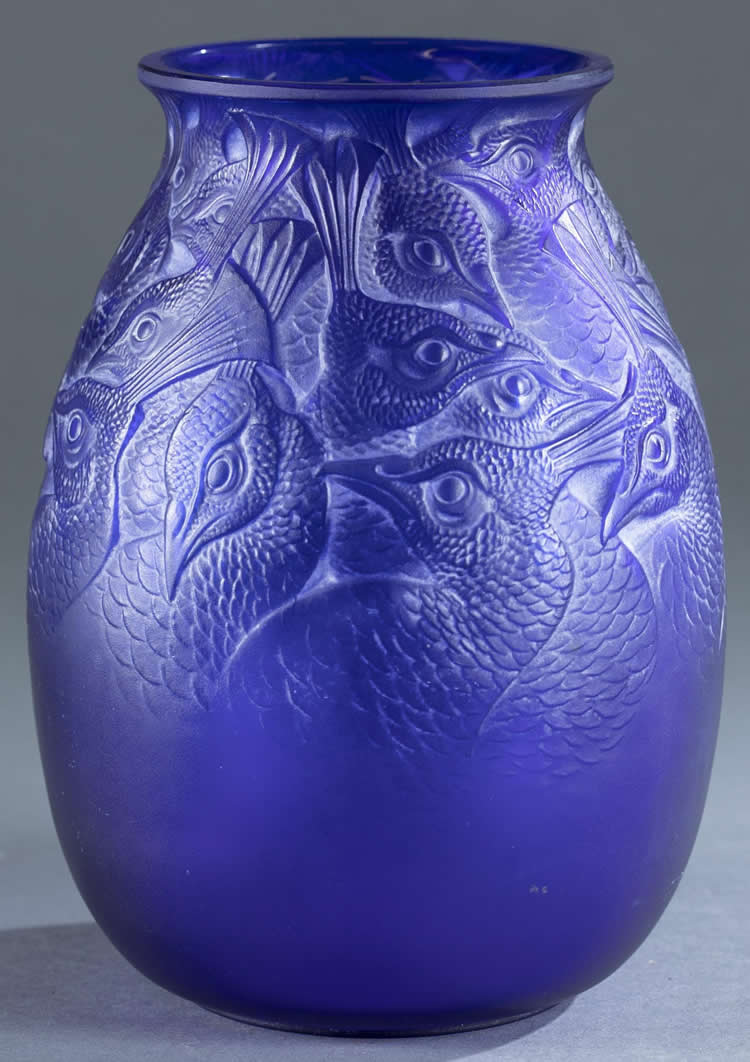 R. Lalique Borromee Vase
